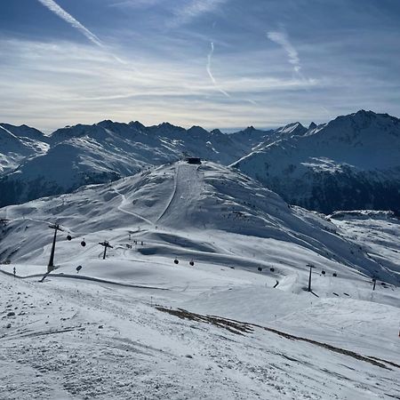 Hotel Haus St. Martin Klosterle am Arlberg Esterno foto